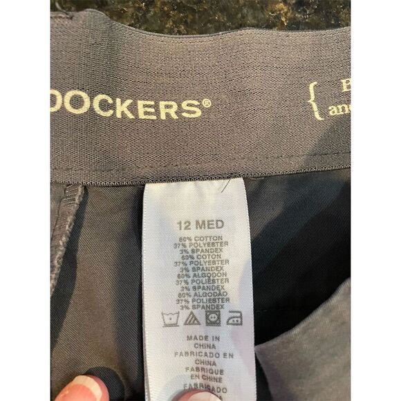 Dockers Ladies Gray Dress Pants Size 12 M Casual Solid Button Closure - Picture 5 of 7